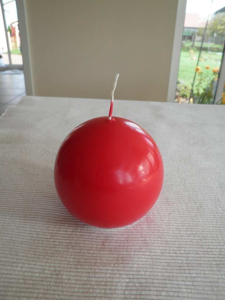 Rote Kugelkerze 8 cm
